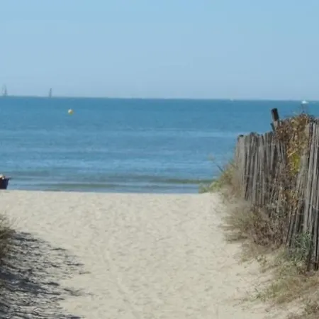Familiale à 50m De La Au Boucanet Grau Du Roi Le Grau-du-Roi